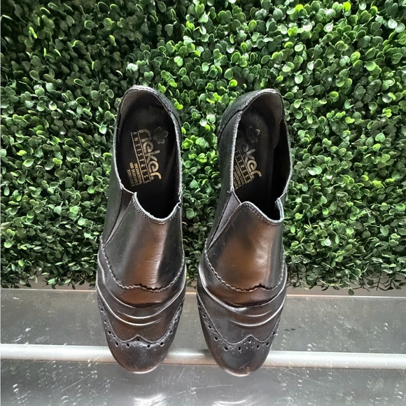 Rieker Black Leather Low Heel Ankle Slip-On Booties - Picture 4 of 10